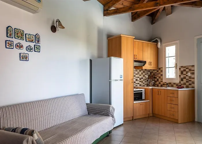 Apartment Afroksilia Triantafilo *