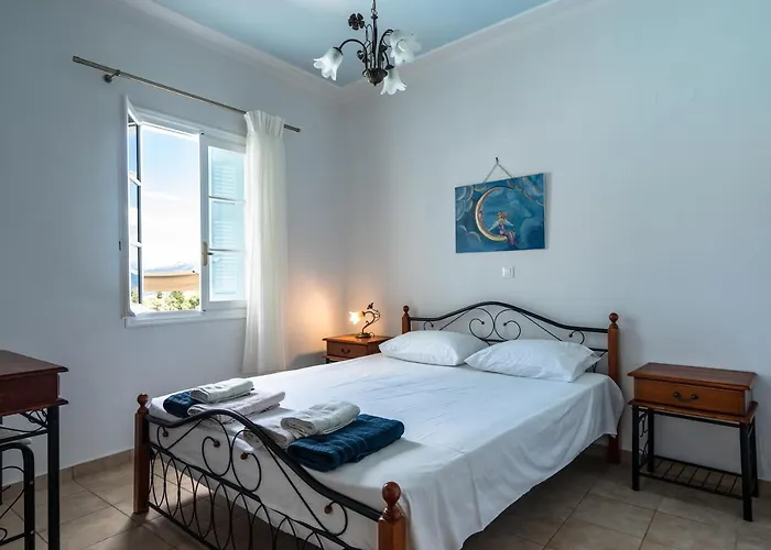 Apartment Afroksilia Triantafilo