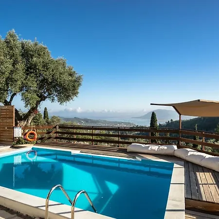 Afroksilia Triantafilo Daire