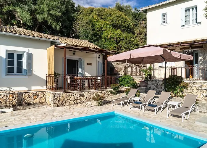 アパート Afroksilia Triantafilo